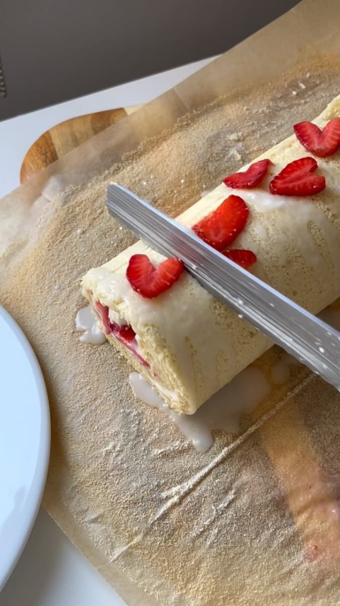strawberry roulade