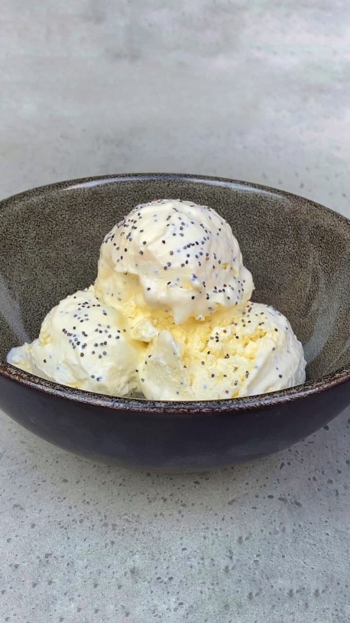 LEMON & POPPY SEED ICE CREAM