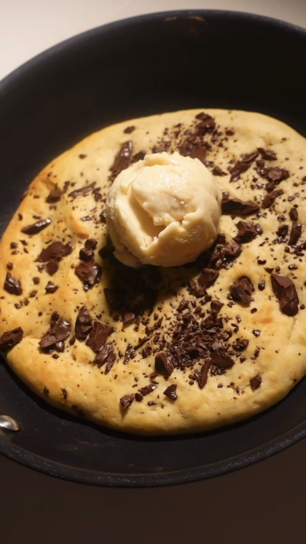 HIGH PROTEIN COOKIE SKILLET 