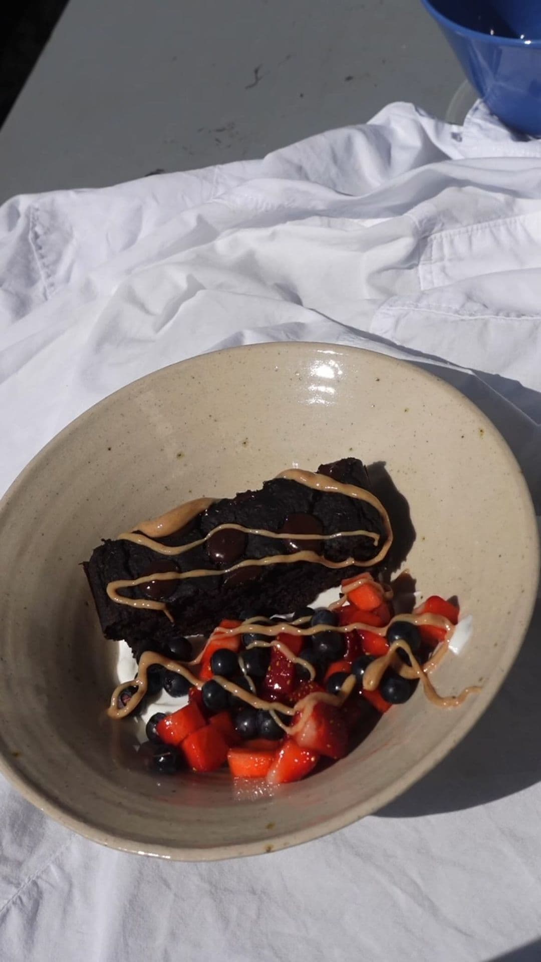 CHOC BANANA BREAD BOWL 