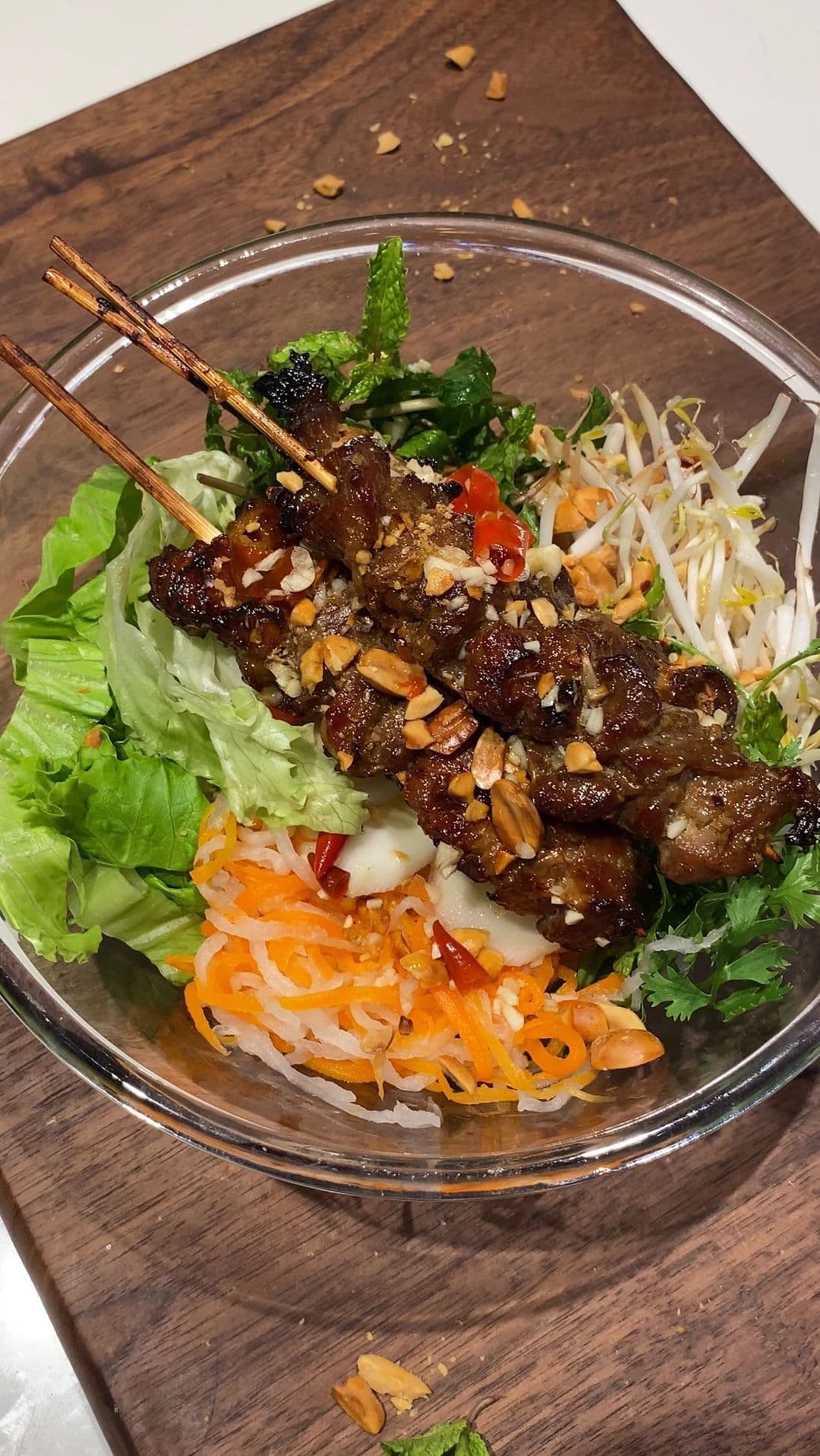 VIETNAMESE GRILLED PORK RICE NOODLES (BÚN THỊT NƯỚNG)