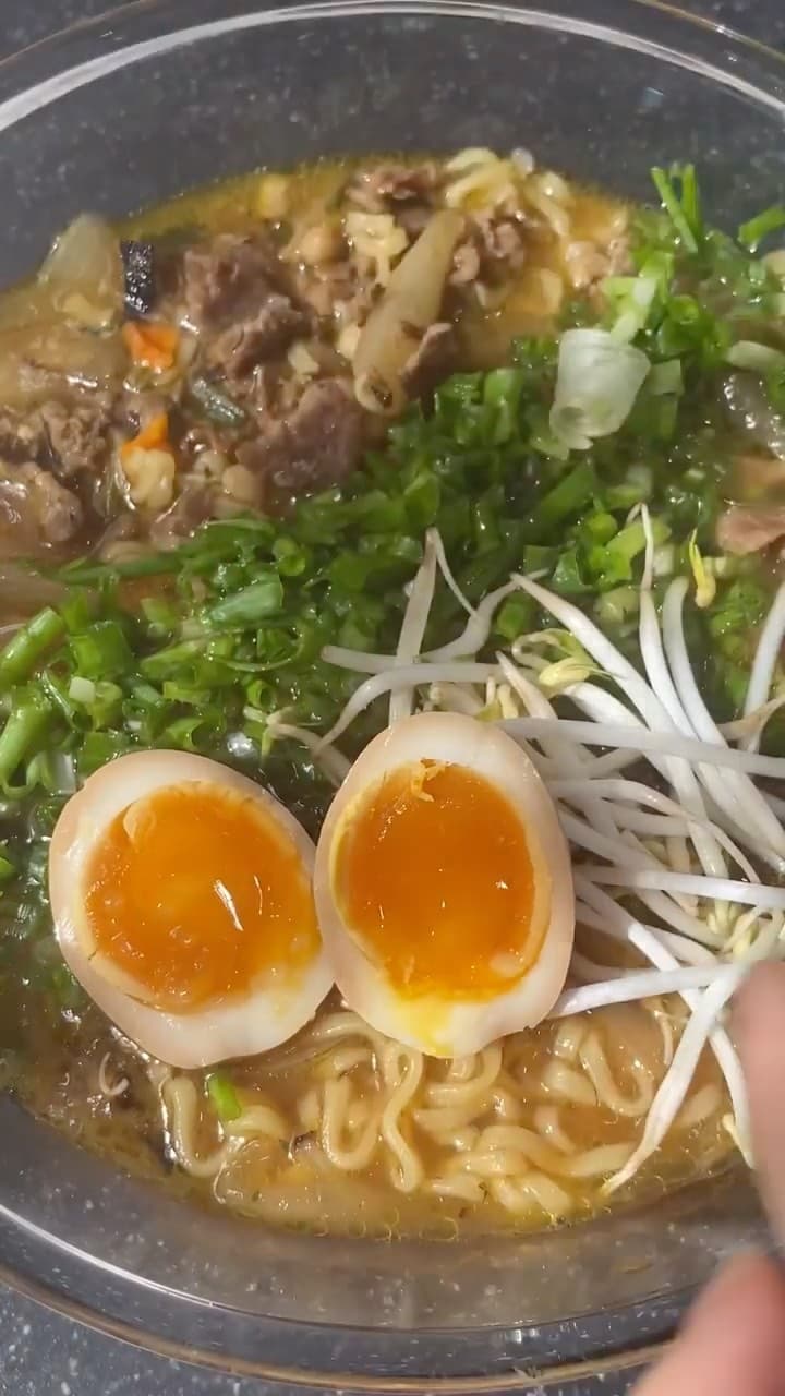 CURRY BEEF RAMEN 