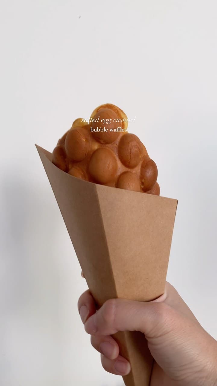 Salted egg custard bubble waffle