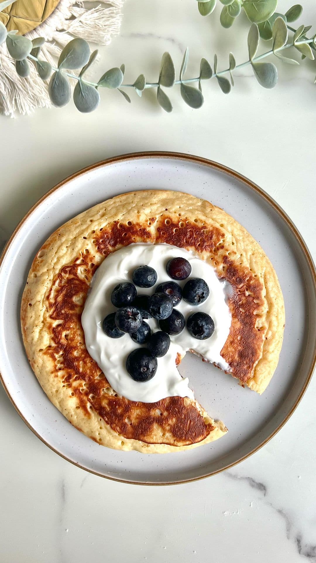 Giant blueberry yogurt pancake  