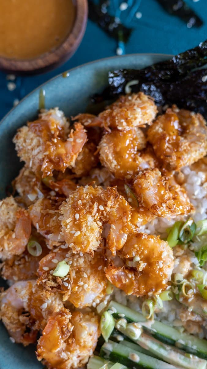 CRISPY PRAWN SUSHI BOWLS WITH SWEET AND SPICY MAYO