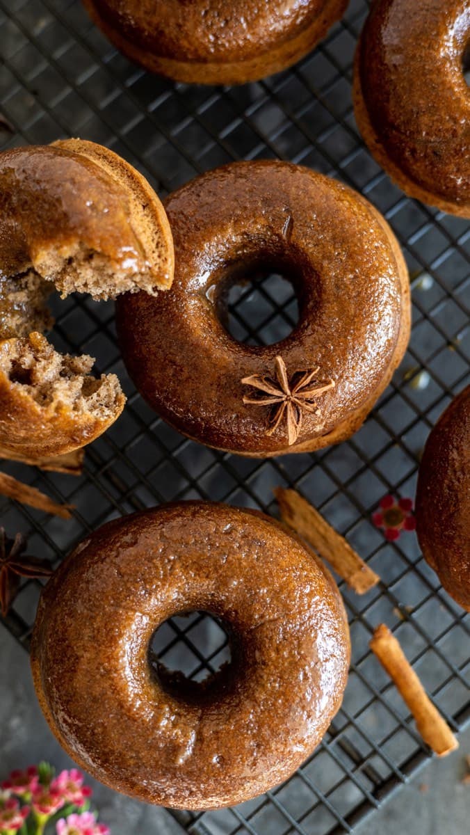 CHAI SPICED BAKED DONUTS WITH CARAMEL GLAZE