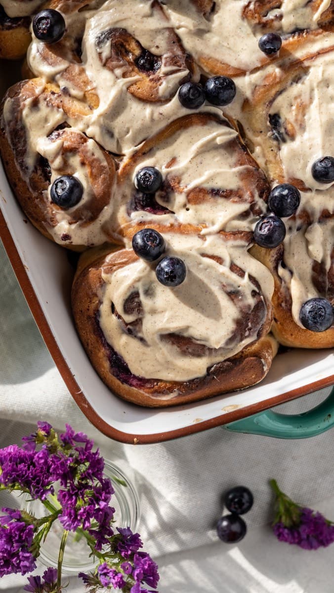BLUEBERRY CHEESECAKE CINNAMON SCROLLS