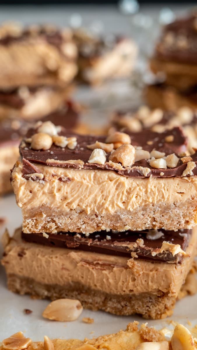 NO-BAKE SNICKERS CHEESECAKE