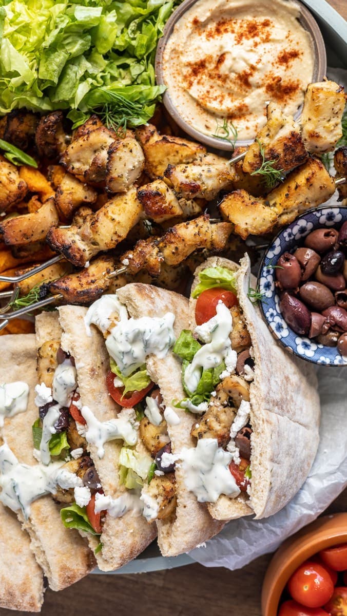 ROASTED LEMON PEPPER CHICKEN SOUVLAKI PITA POCKETS