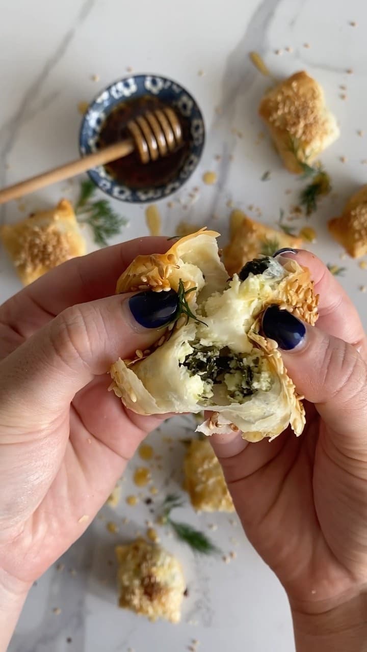 CHEESY SPINACH AND BACON FILLED PASTRIES