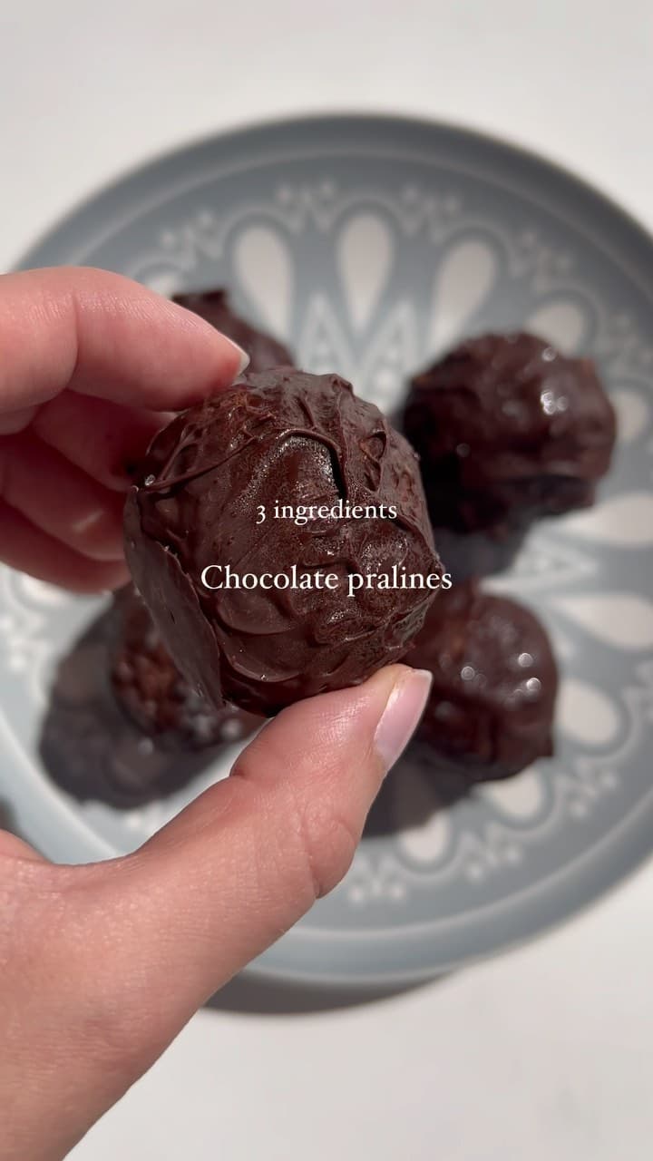 CHOCOLATE PRALINES