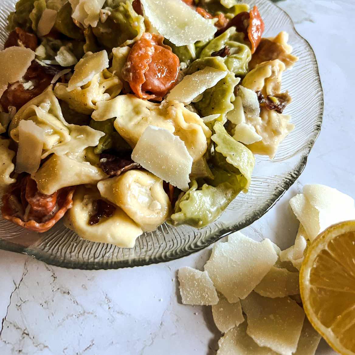 Garlicky chicken and bacon tortellini alfredo