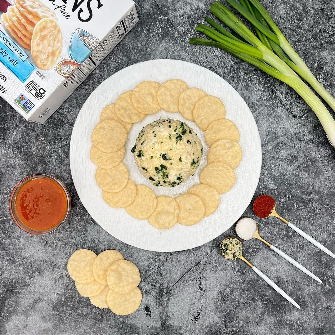 Savory Holiday Cheese Ball!