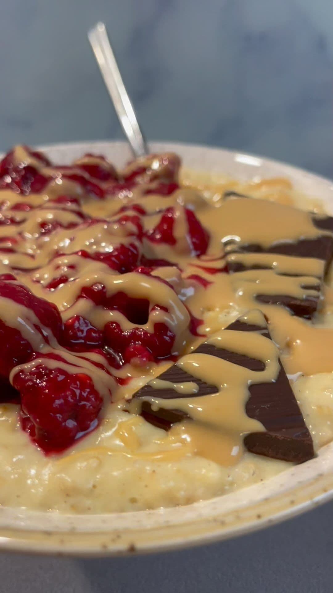 Peanut Butter Jelly Porridge 🫶🏻